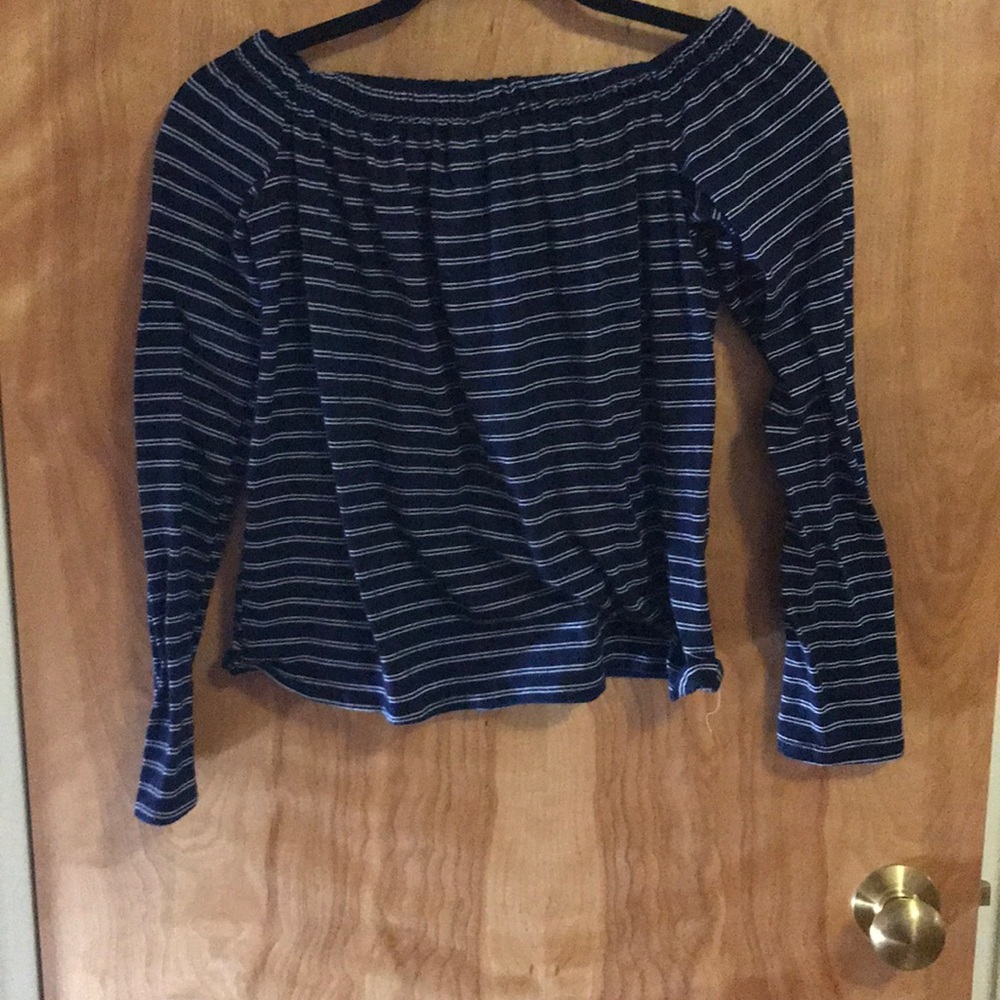 Off shoulder top - Picture 2 of 3